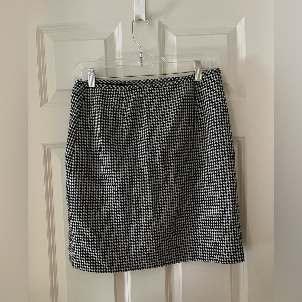 Women’s vintage Ralph Lauren Skirt White Black Houndstooth Wool Wrap Lined 8 - Picture 2 of 9